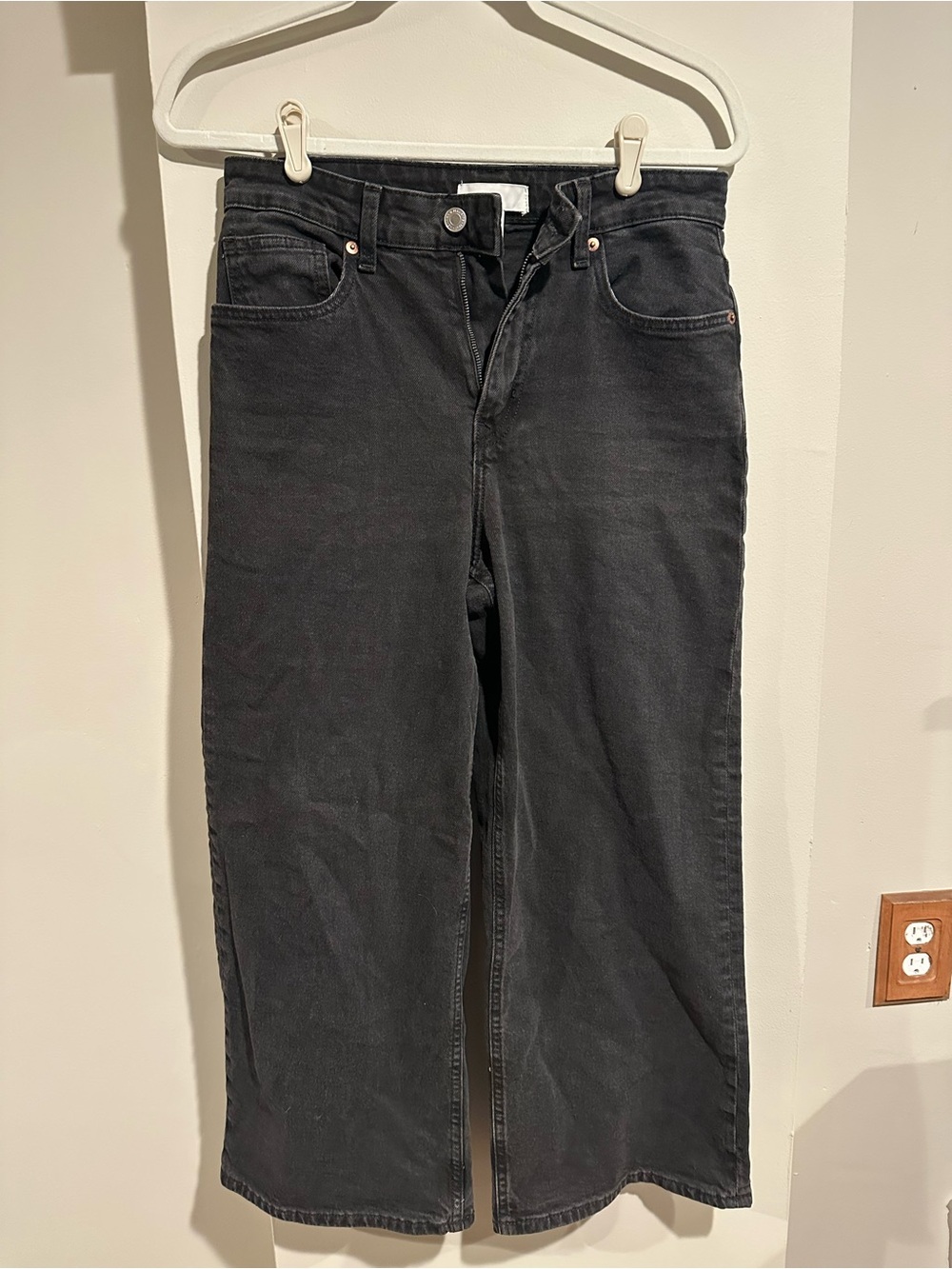 H&M Black Wide Leg Ankle Jeans